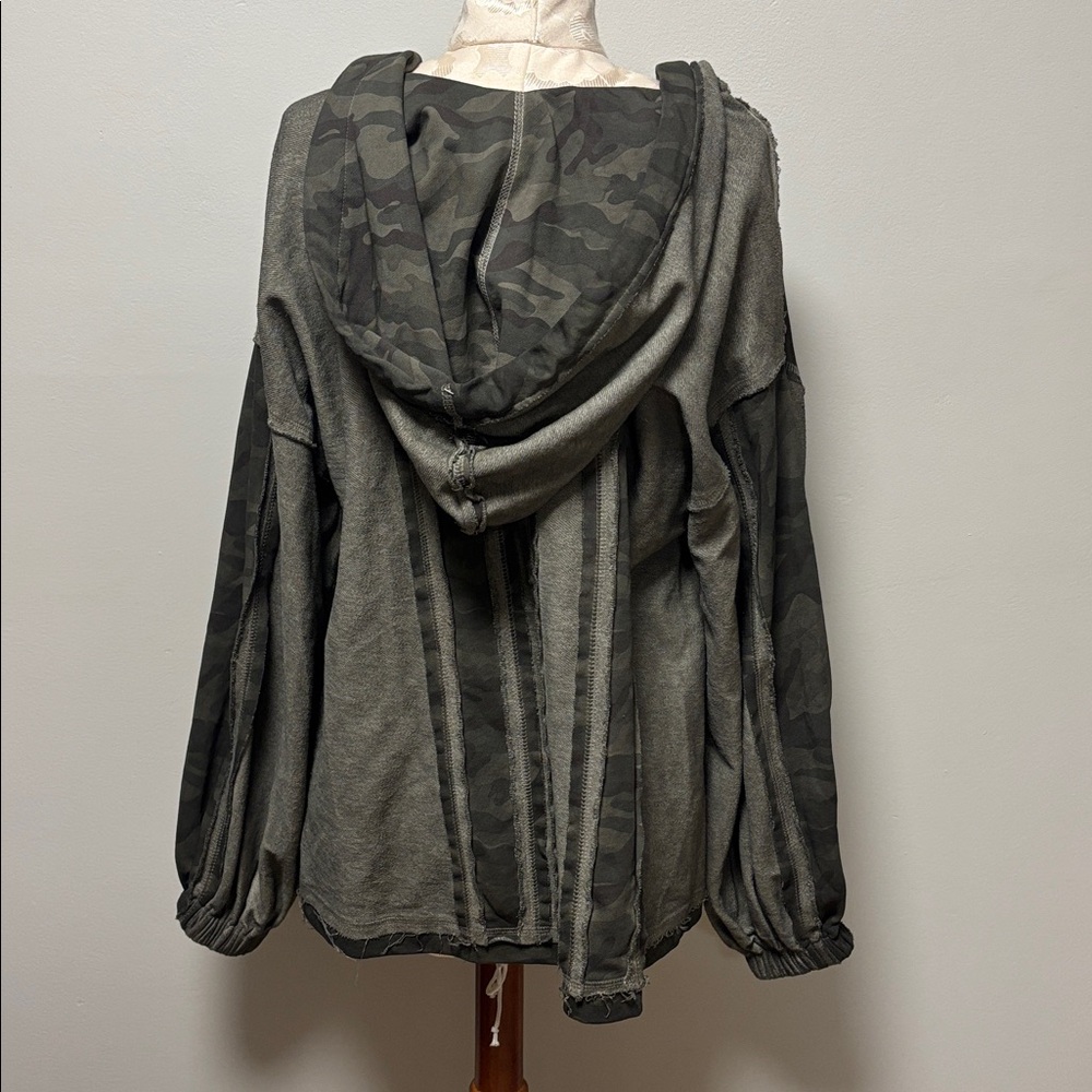 POL Camouflage Oversized Hoodie - Picture 4 of 8